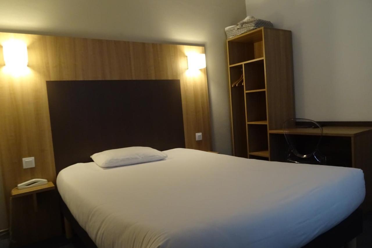 Hotel Saint-Patrick Coeur De Nantes Bagian luar foto