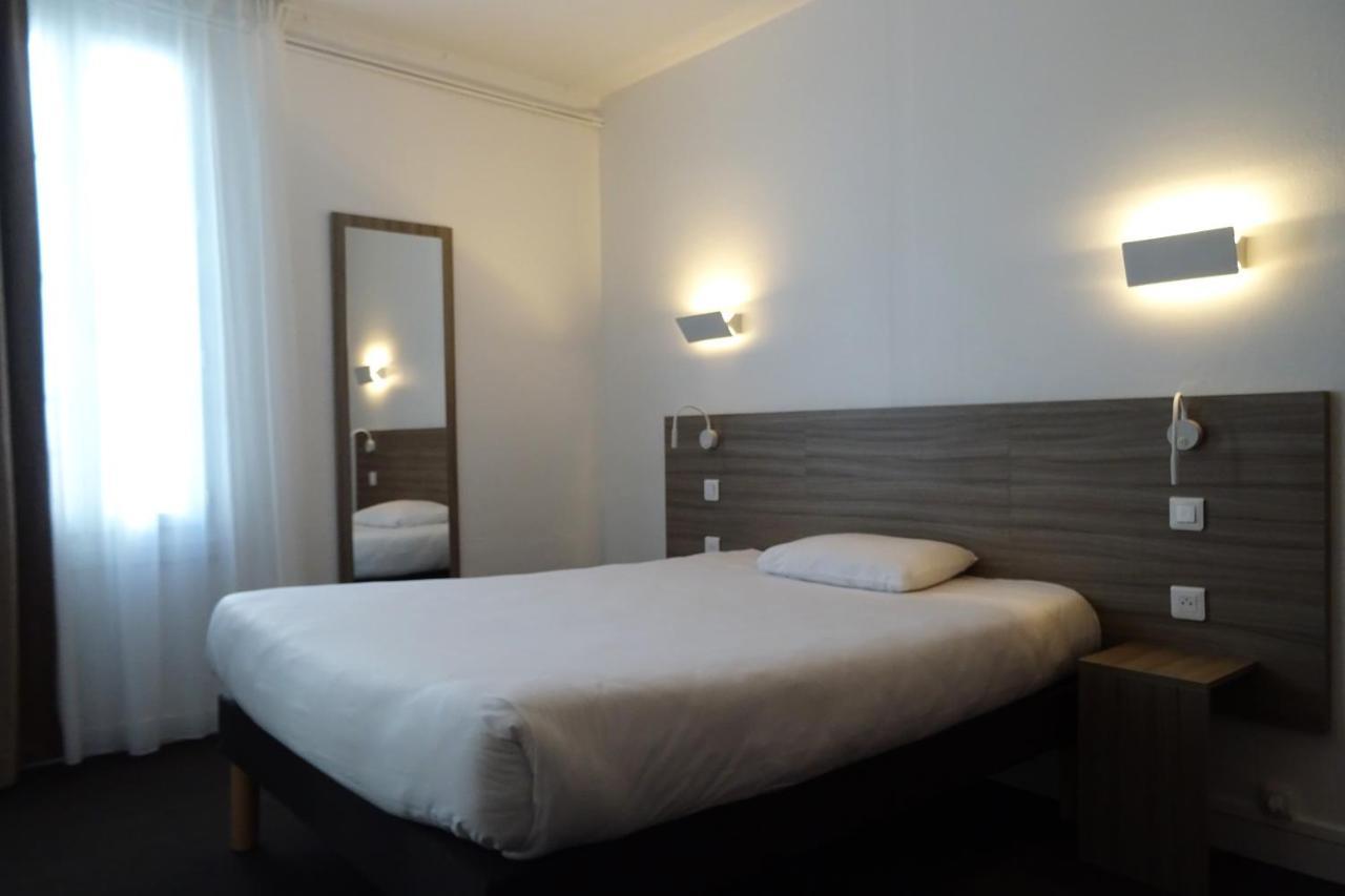 Hotel Saint-Patrick Coeur De Nantes Bagian luar foto
