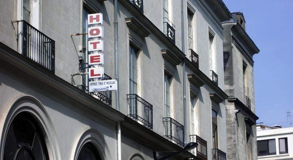 Hotel Saint-Patrick Coeur De Nantes Bagian luar foto